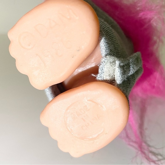 Vintage 1986 Baseball Dam Troll Bats Over Baseball Doll - Picture 11 of 16